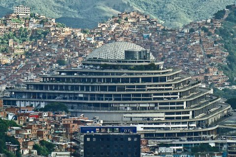 Здание Helix - штаб-квартира тайной полиции Венесуэлы