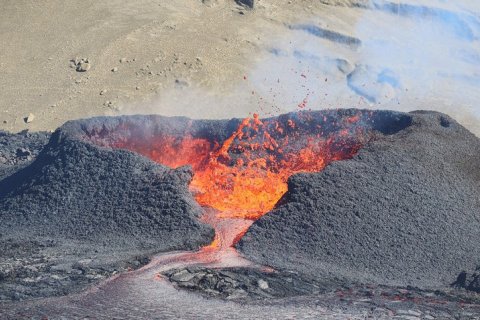 Как работают вулканы: огненная ярость природы