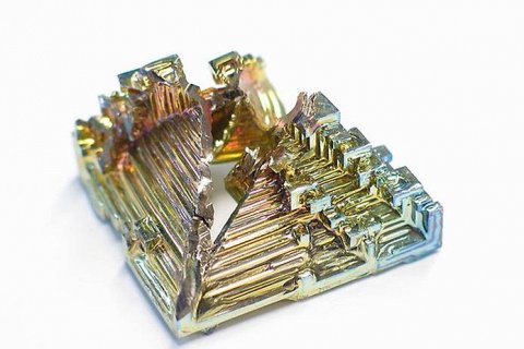 Удивительные кристалы Висмута