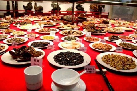 Китайские аппетитные каменные банкеты