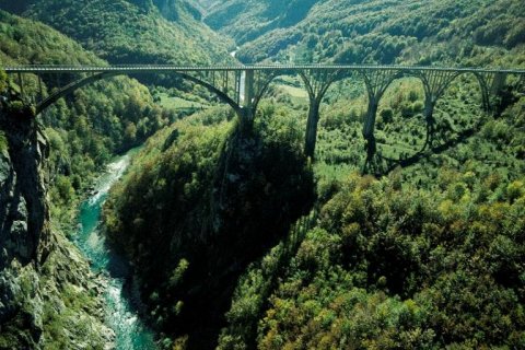 Каньон реки Пива в Черногории