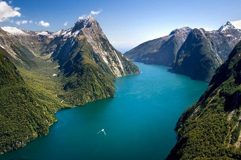 Национальный Парк Фьордленд в Новой Зеландии