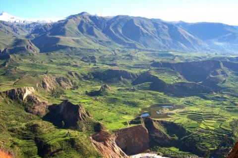 Величественный Каньон Колка в Перу