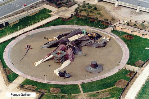 Парк Гулливер - гигантская игровая площадка Валенсии