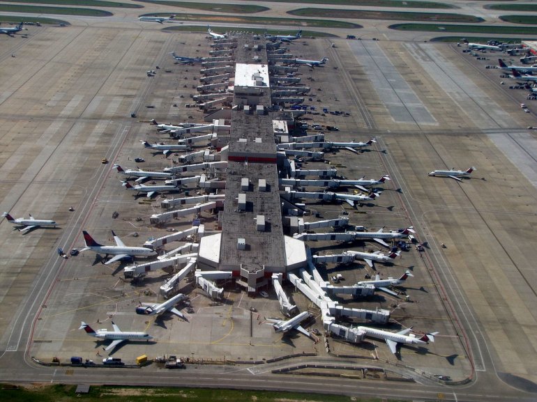 самые большие аэропорты мира