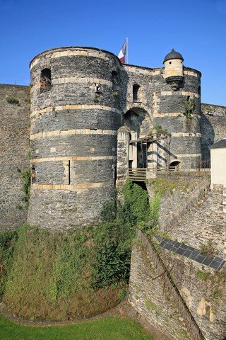 замковые башни