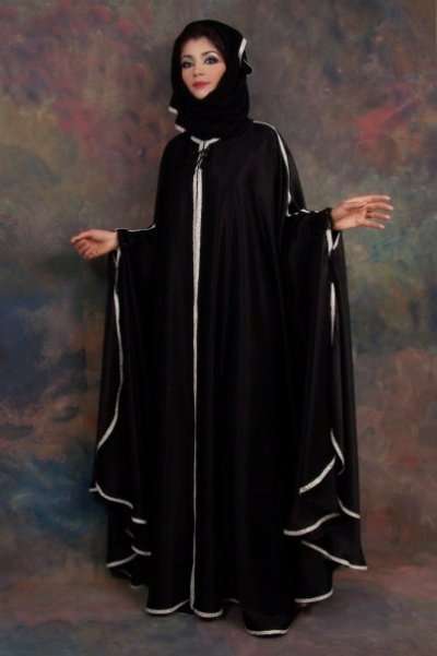 Традиционная женская абая Саудовской Аравии