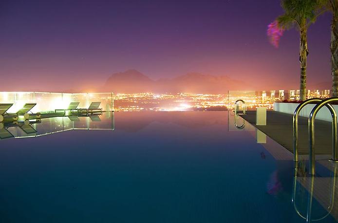 бассеин в испании бассеин в испании