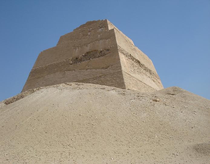 медумская пирамида
