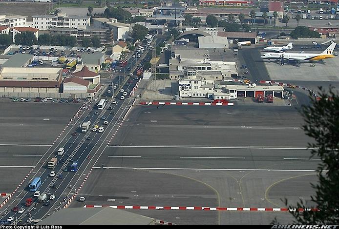 аэропорт гибралтар