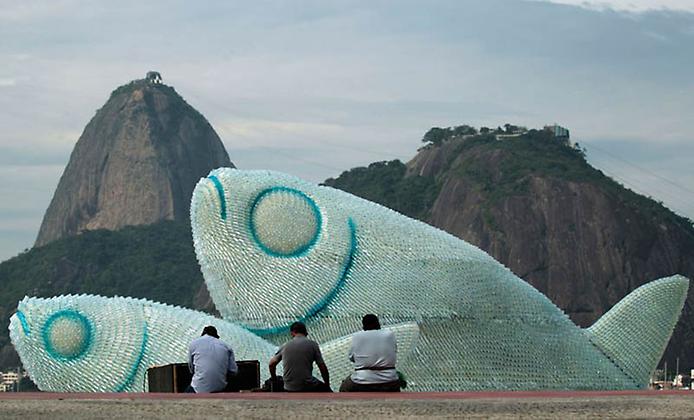 скульптуры рыб в Рио