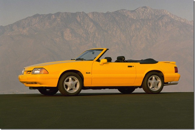 1993 Ford Mustang Feature