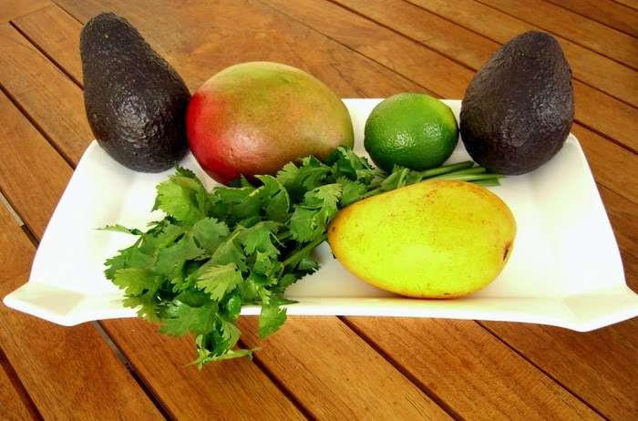 Оригинальный  трюфель из авокадо— десерт для сыроедов