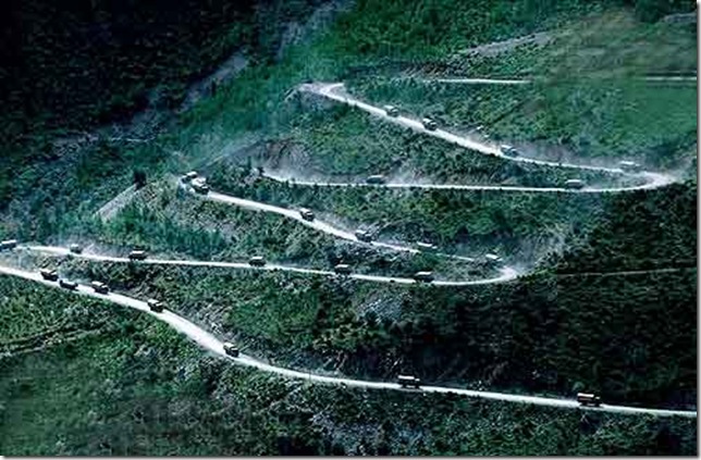 World's 23 Most-Deadly-Roads-1