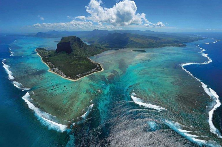 подводные водопады Маврикия