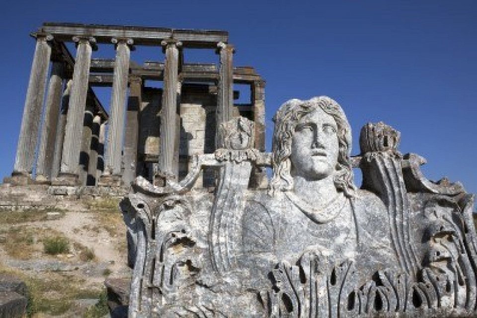Фото Храм Зевса в Эзаное