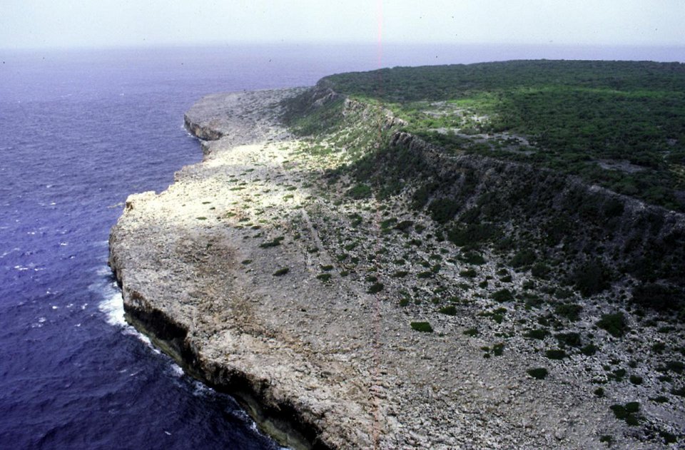 Фото Остров Навасса