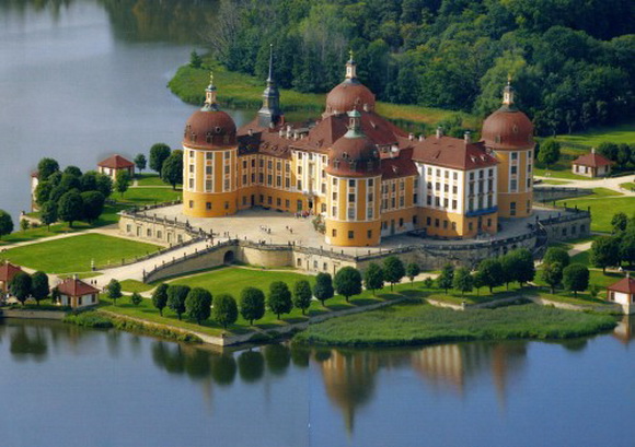 Фото Замок Морицбурга