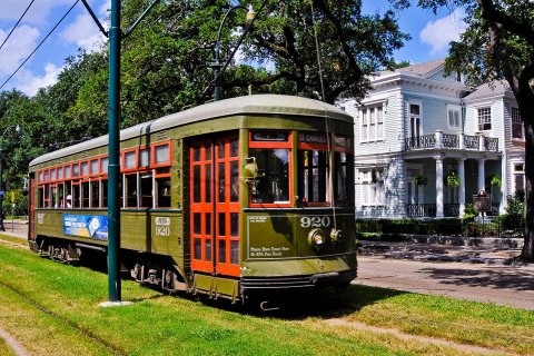 Трамвай Св. Чарльза в Новом Орлеане