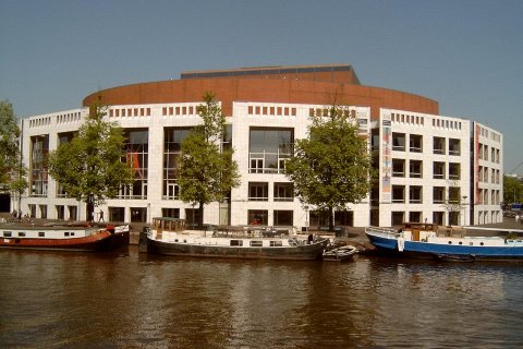 Стопера - необычный комплекс в Амстердаме