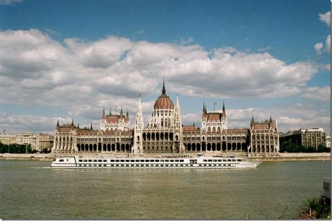 Здание Венгерского Парламента в Будапеште