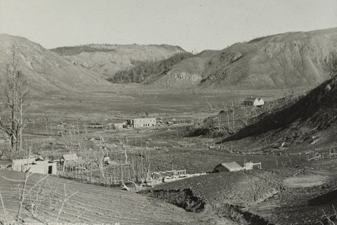 Похороненная извержением деревня Те Вайроа