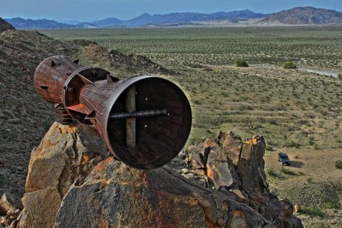 Загадочный мегафон пустыни Мохаве