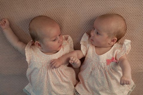 Сегодня рождается больше близнецов, чем когда-либо. Каковы причины?