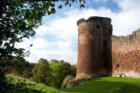 Замок Ботвелл - камень преткновения англичан и шотландцев