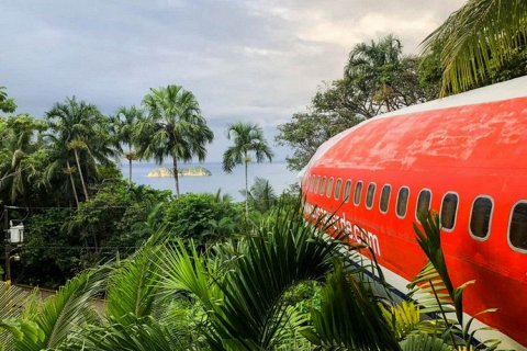 Боинг 727 - отель в джунглях Коста-Рики