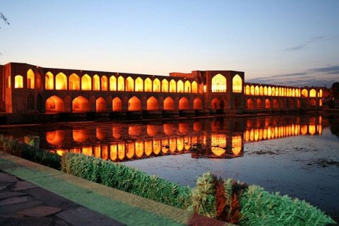Мост Кхаджу в Иране
