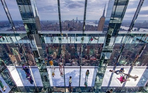 «AIR» - прозрачная инсталляция в Нью-Йорке