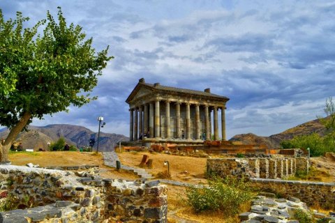 Эллинистический храм Гарни в Армении