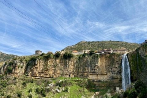 Величественный Водопад Джеззин в Ливане