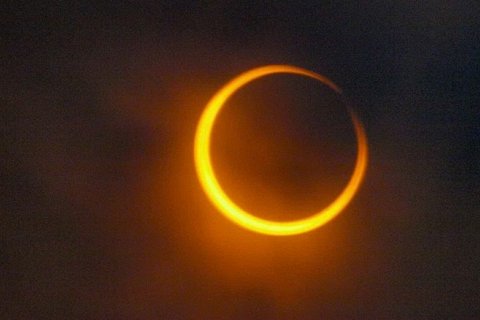 Солнечные затмения вызывают гравитационные волны в атмосфере Земли