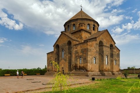 Церковь Святой Рипсиме в Армении