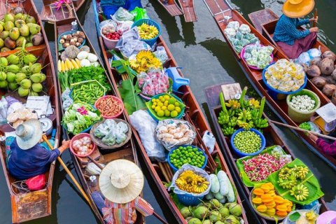 Дамноен Садуак - знаменитый плавучий рынок Тайланда