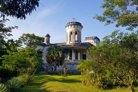 Кастильо Карлота Пальмерола: замок в парагвайской глуши