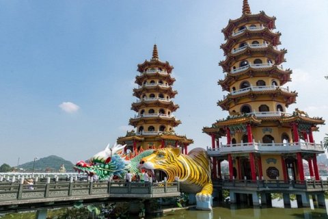 Пагоды Дракона и Тигра