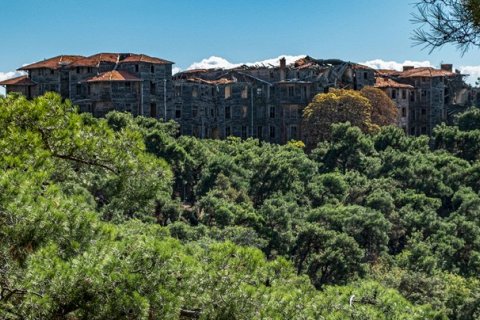 Сиротский приют Бююкада