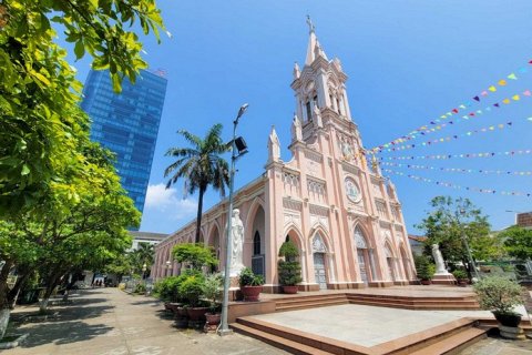 Кафедральный собор Да Нанг: розовая жемчужина