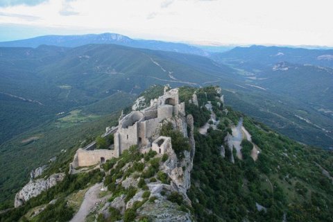 Замок Монсегюр: история, легенды и тайны