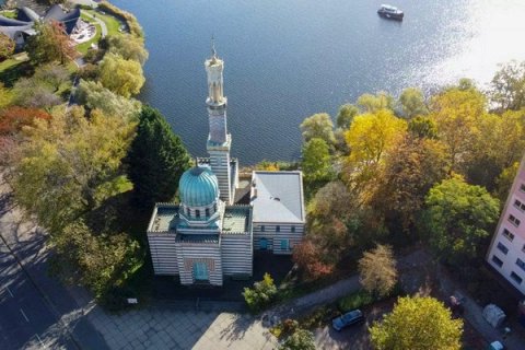 Экзотическая насосная станция в Потсдаме