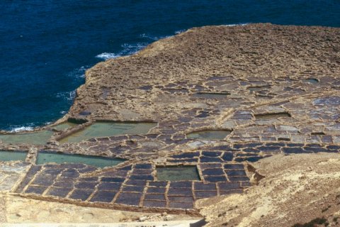 Соляные бассейны Гозо на Мальте