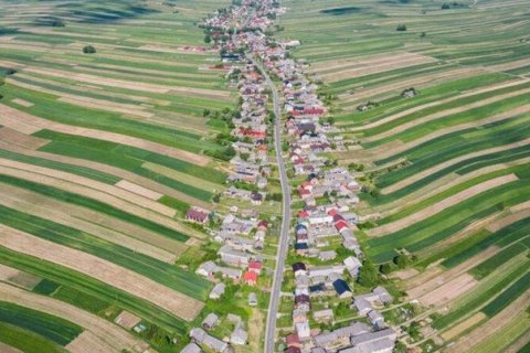 Живописная польская деревня, где все жители живут на одной улице