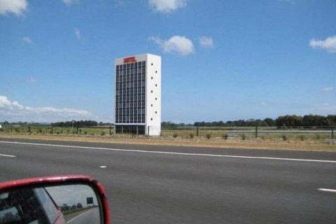 Отель EastLink: скульптура, обманывающая взгляд