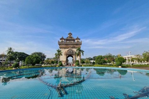 Патусай — Ворота Победы в Лаосе