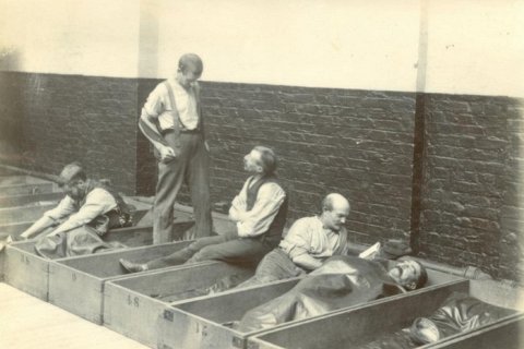 Ночь за два пенни: верёвочные гостиницы и «дома‑гробы» викторианской Англии