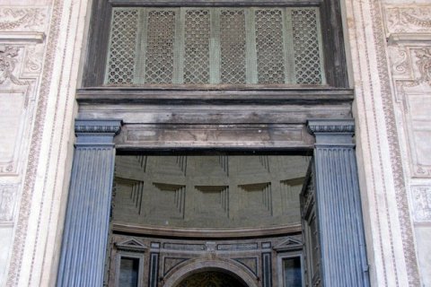 Тайна самой старой двери мира: бронзовые врата Пантеона