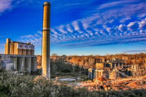 Cementland: Как цементный завод мог превратиться в сказочный парк